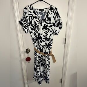 Fred David Black and White Floral Midi Dress size L